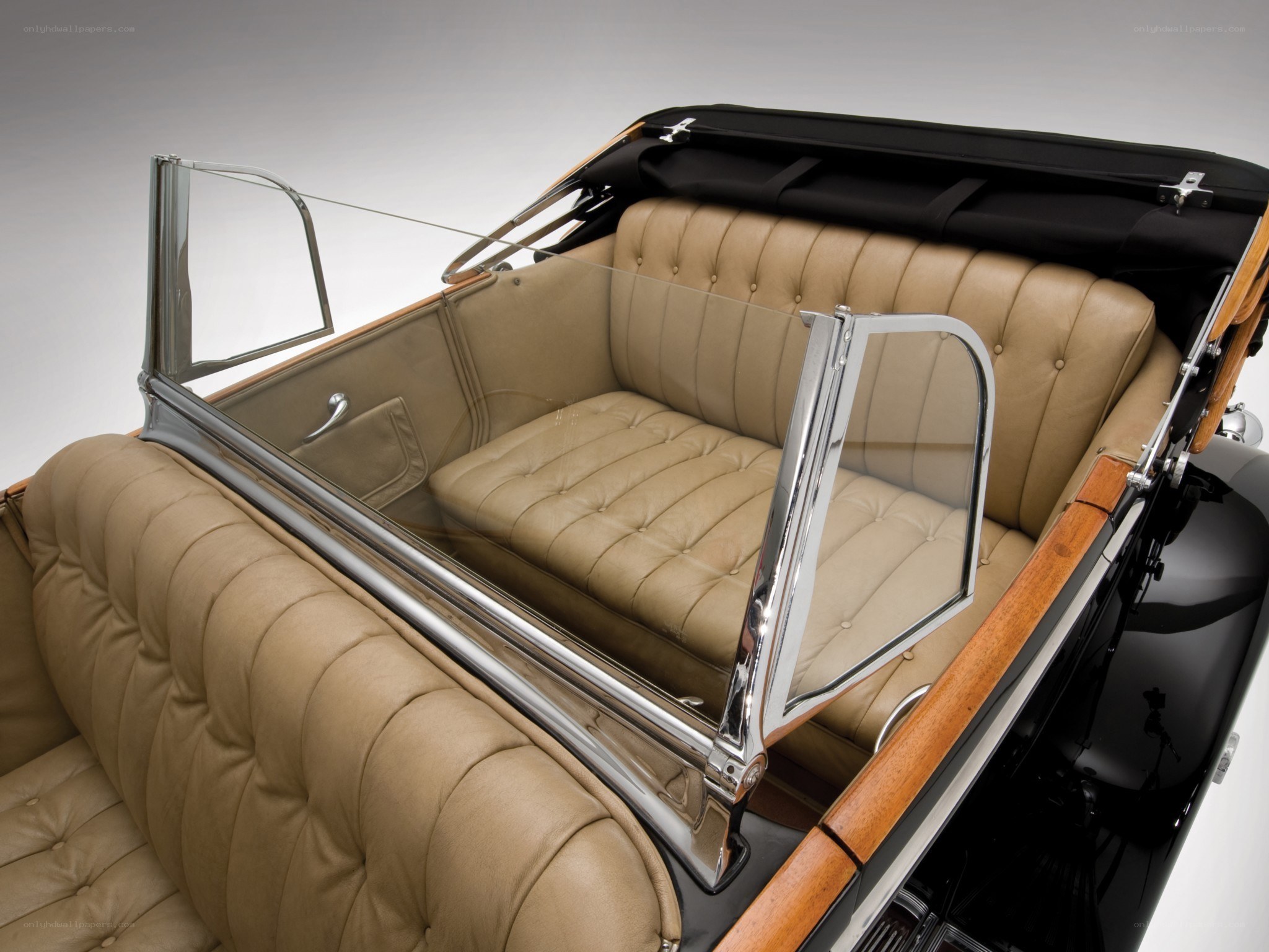 Classic car interior with tan leather