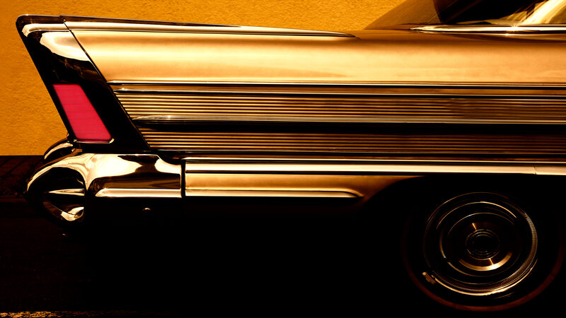 Classic Car Side Profile — Gold
