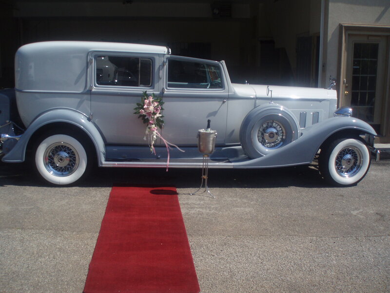 Classic car wedding setup