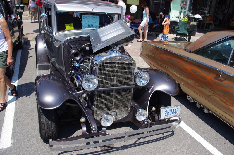 Classic Car with Open Hood — Black, Outdoor