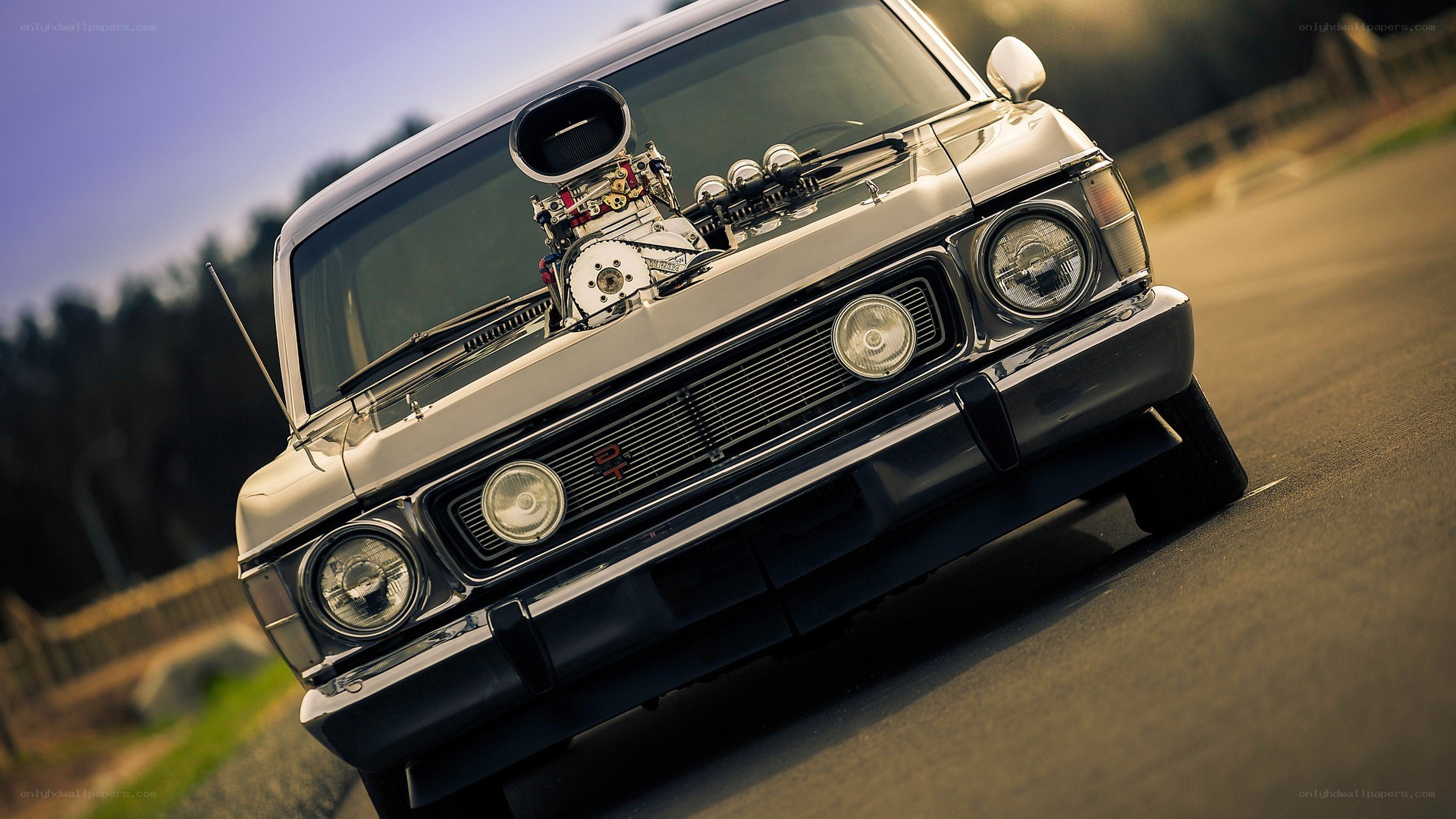 classic car with supercharged engine