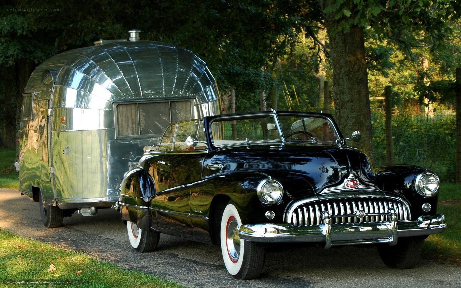Classic car with vintage trailer