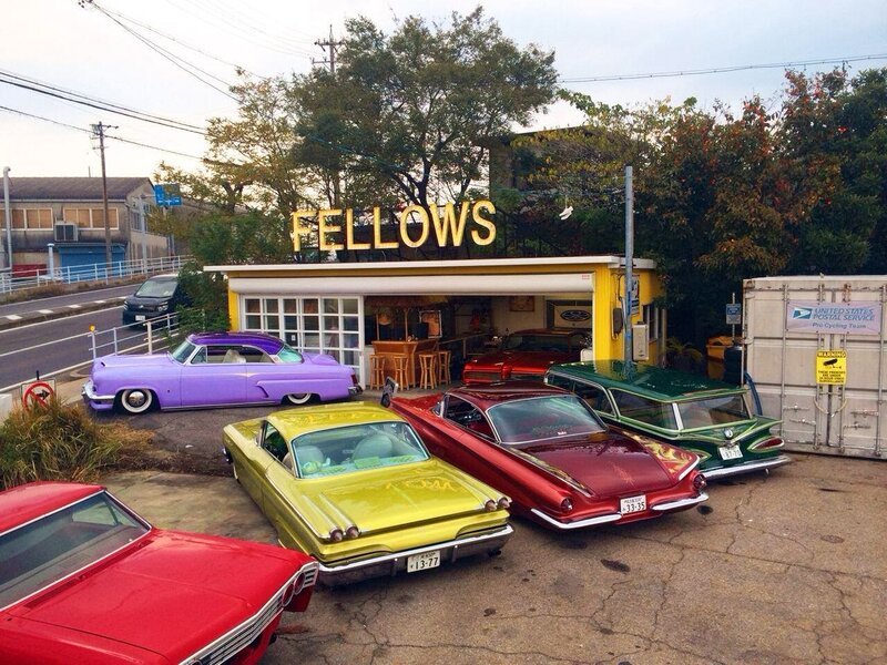 Classic Cars in Parking Lot — Yellow, Calm
