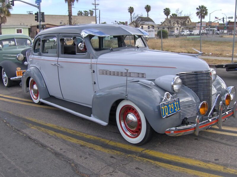 Classic Gray Car — Calm