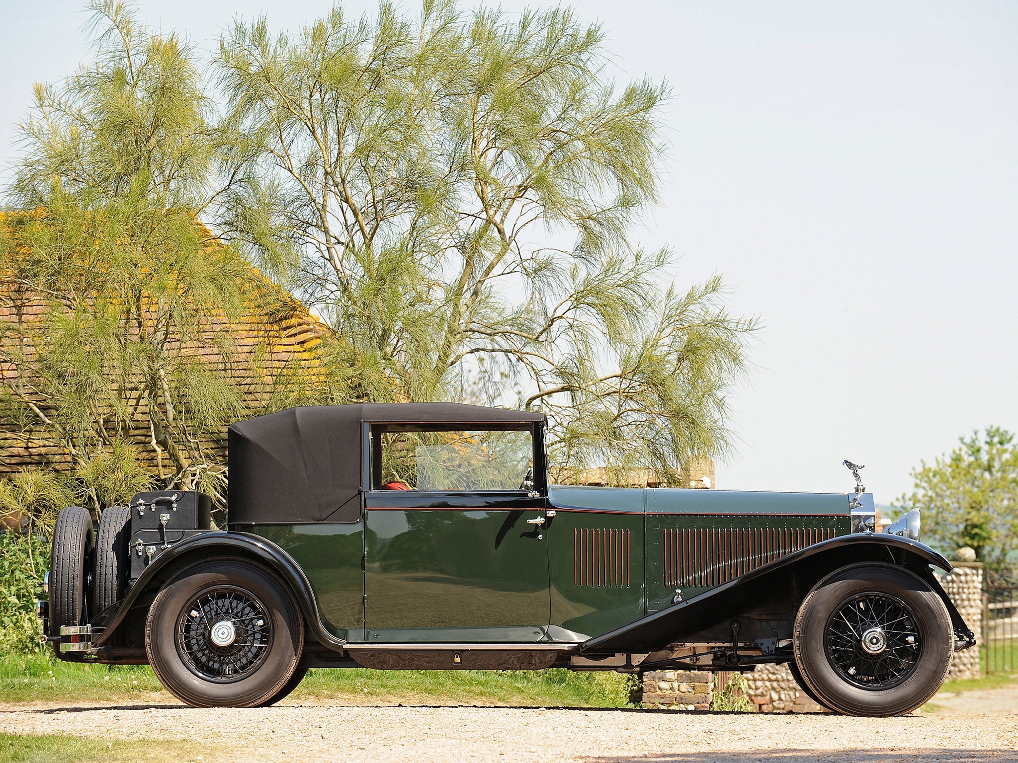 Classic green Rolls-Royce car
