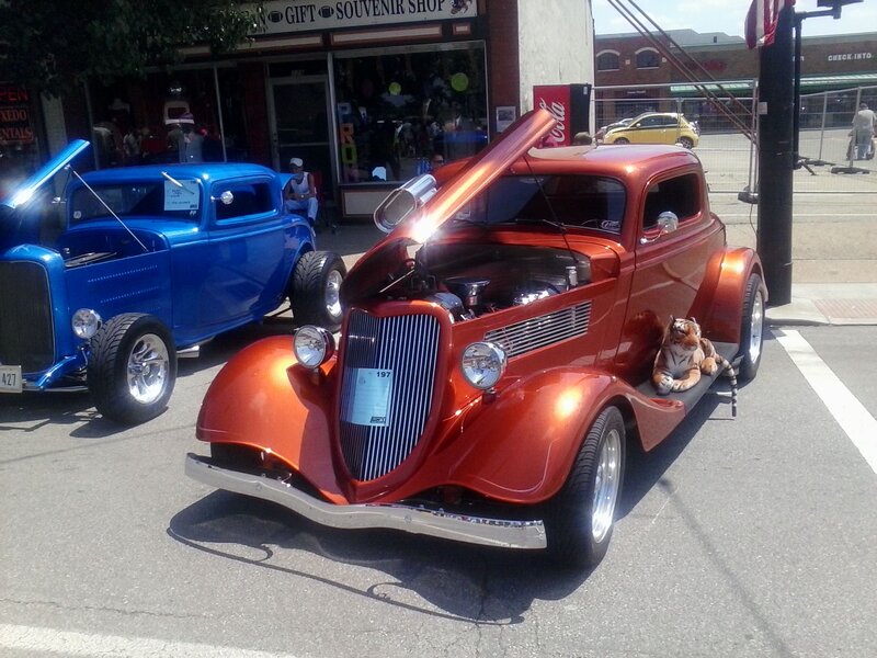 Classic Hot Rods — Red