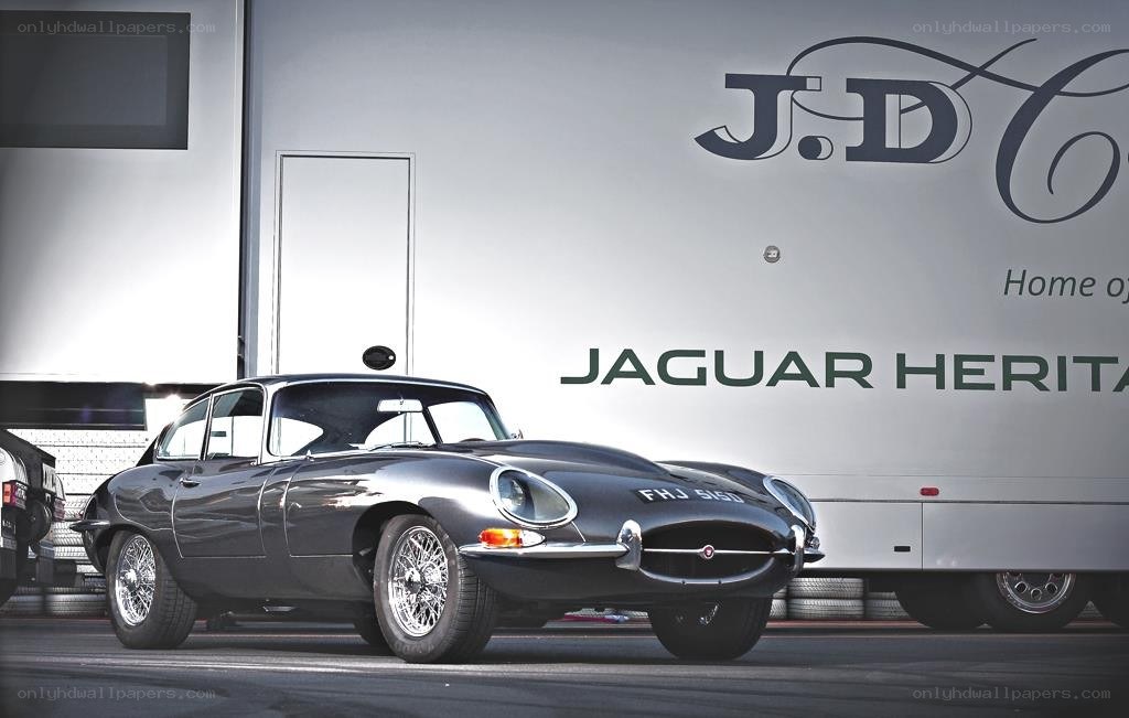 Classic Jaguar E-Type car