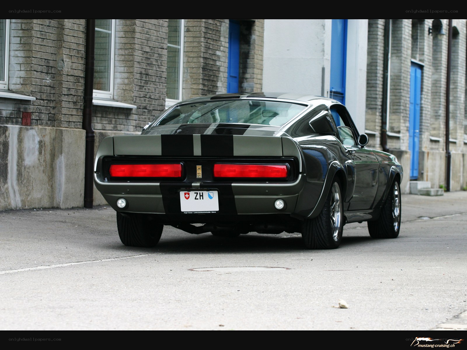 Classic muscle car rear view