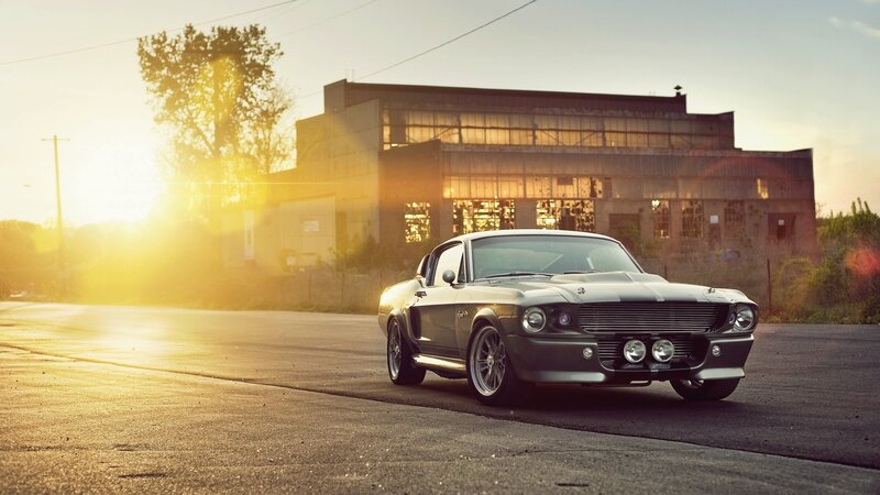 Classic Muscle Car — Silver, Dramatic