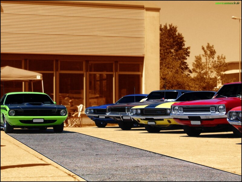 Classic Muscle Cars — Brown, Dramatic