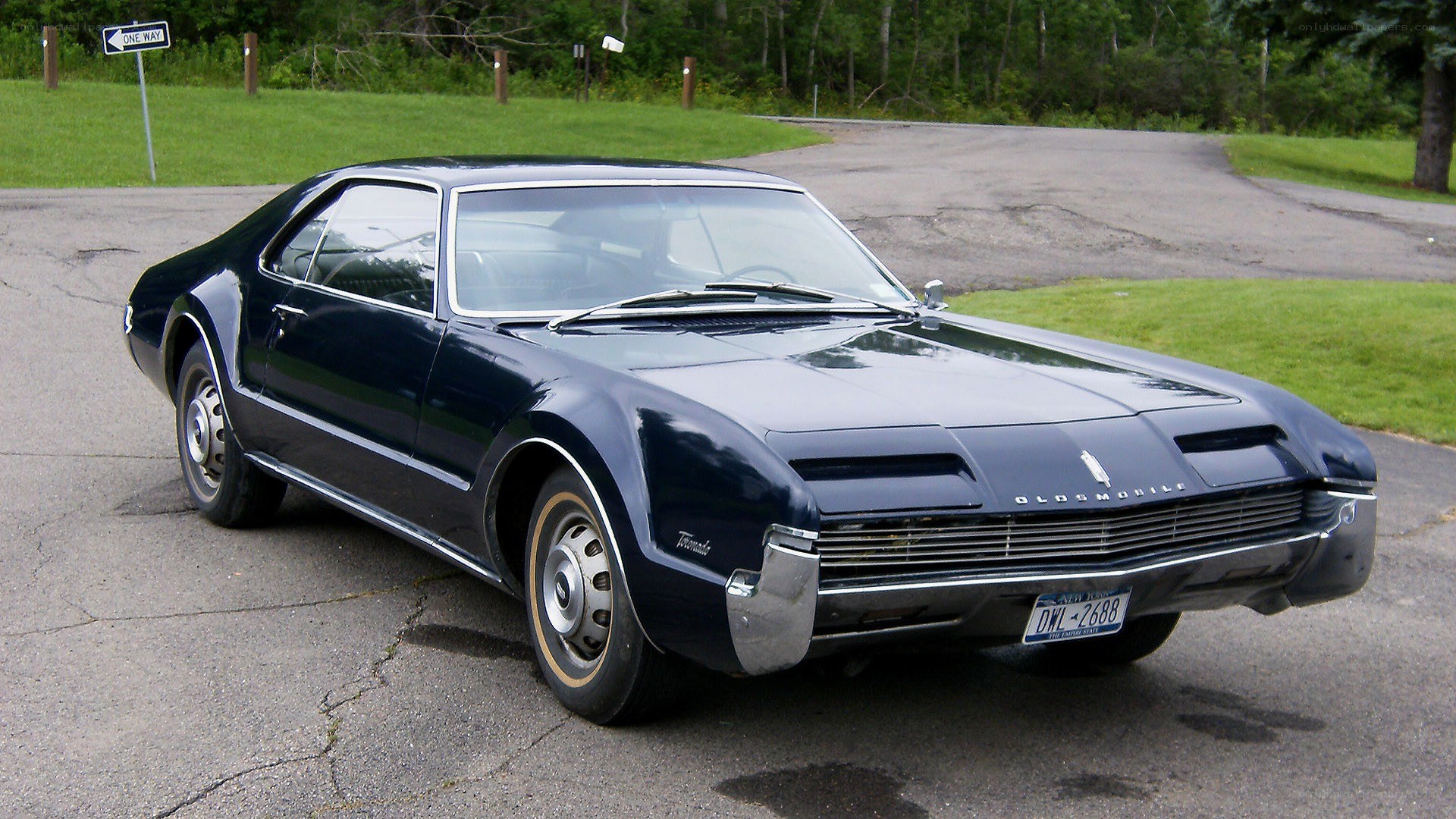 Classic Oldsmobile Toronado