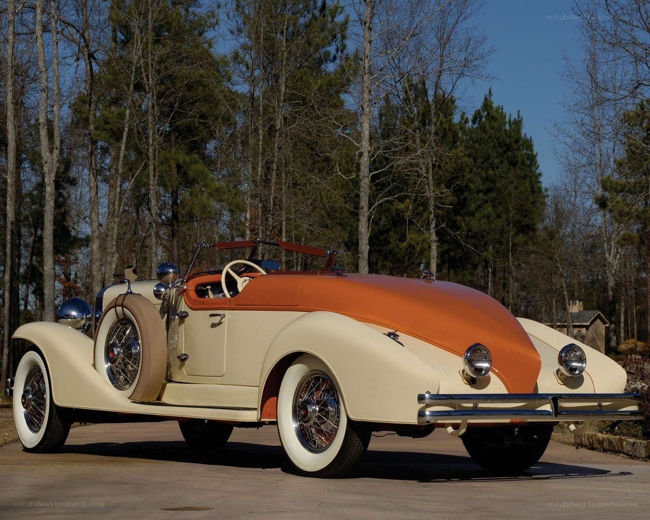 Classic orange and cream car