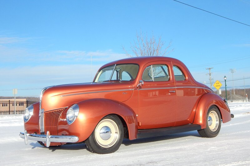 Classic Red Car — Serene