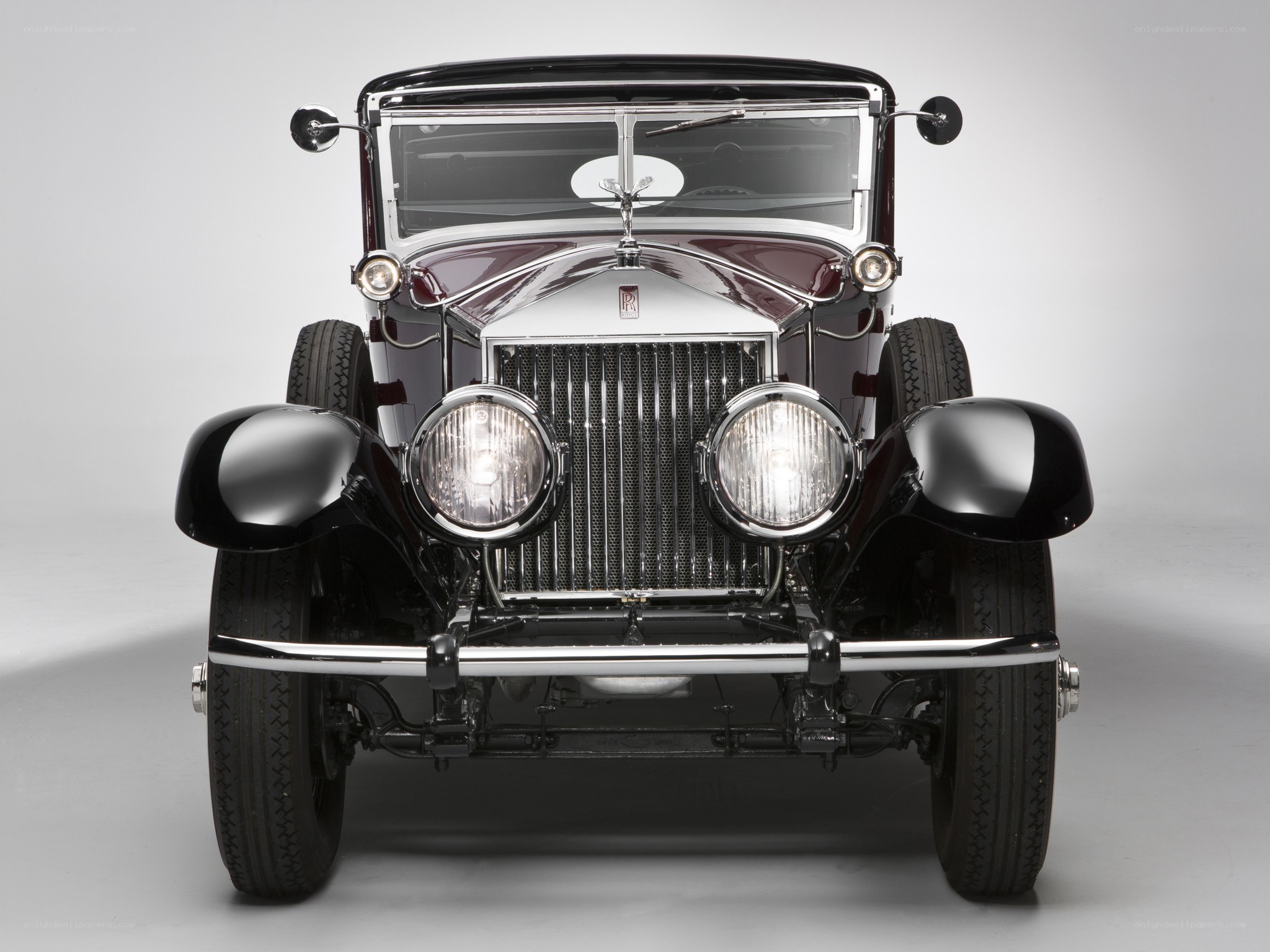 Classic Rolls-Royce car front view