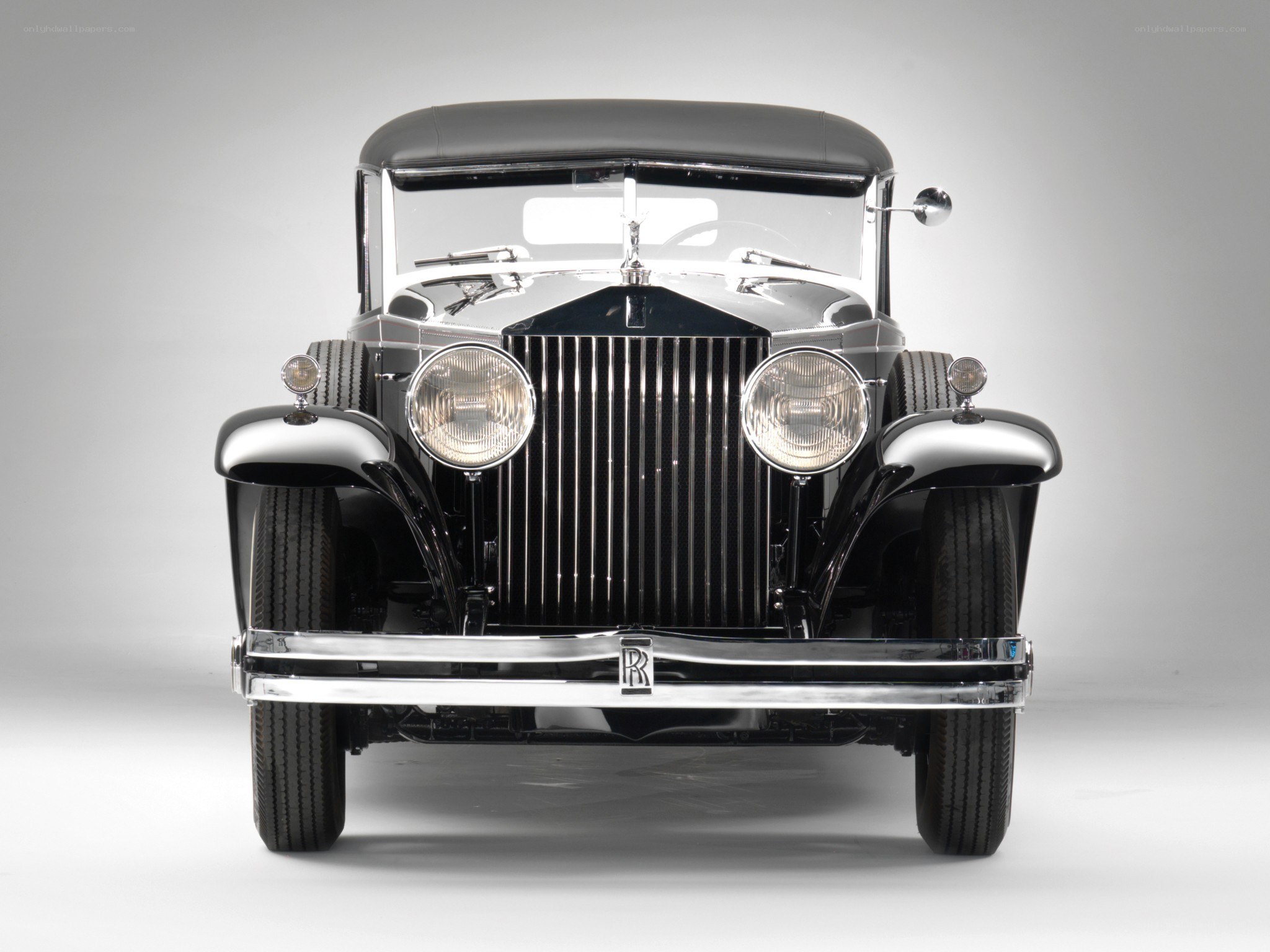 Classic Rolls-Royce car front view