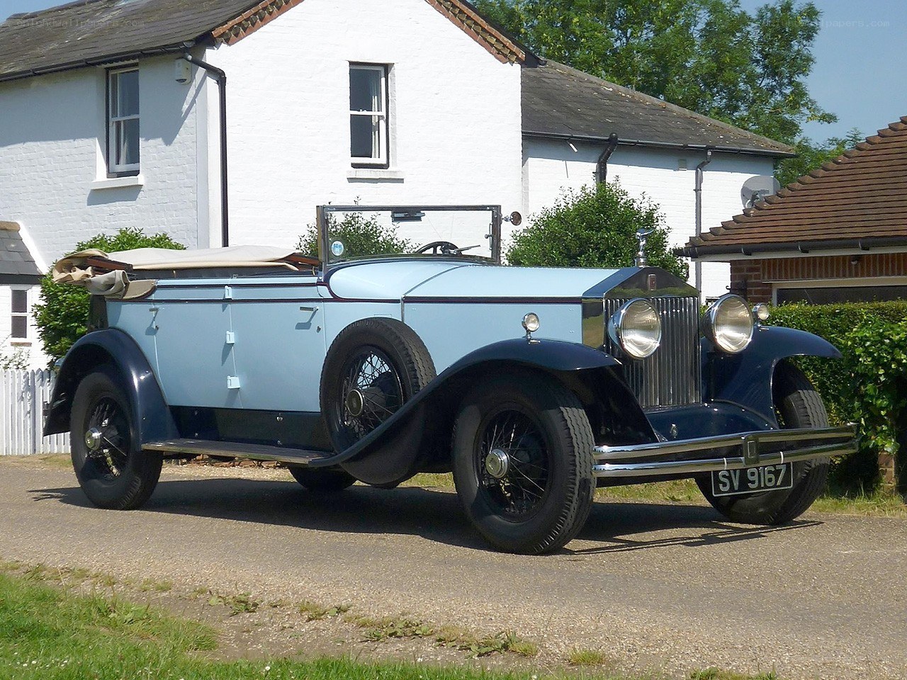 Classic Rolls-Royce convertible