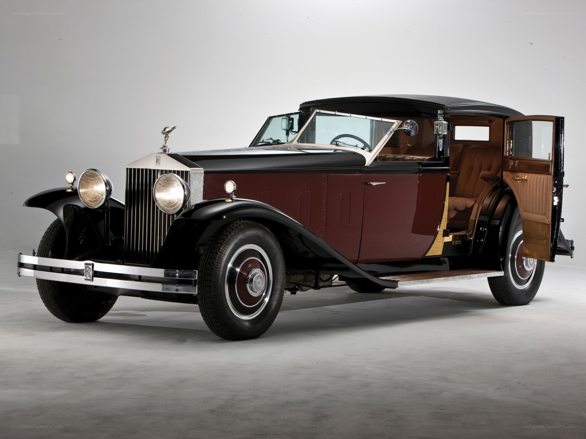 Classic Rolls-Royce convertible