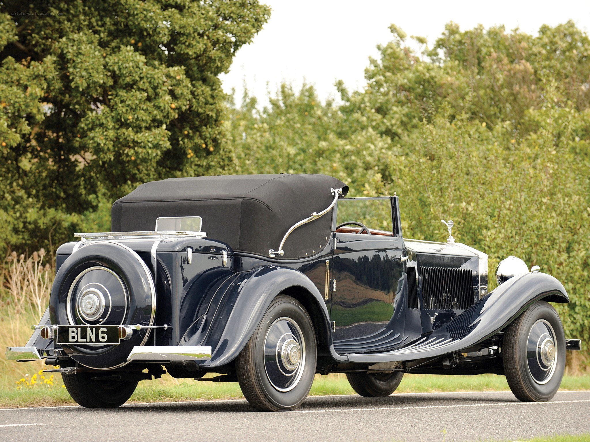 Classic Rolls-Royce convertible