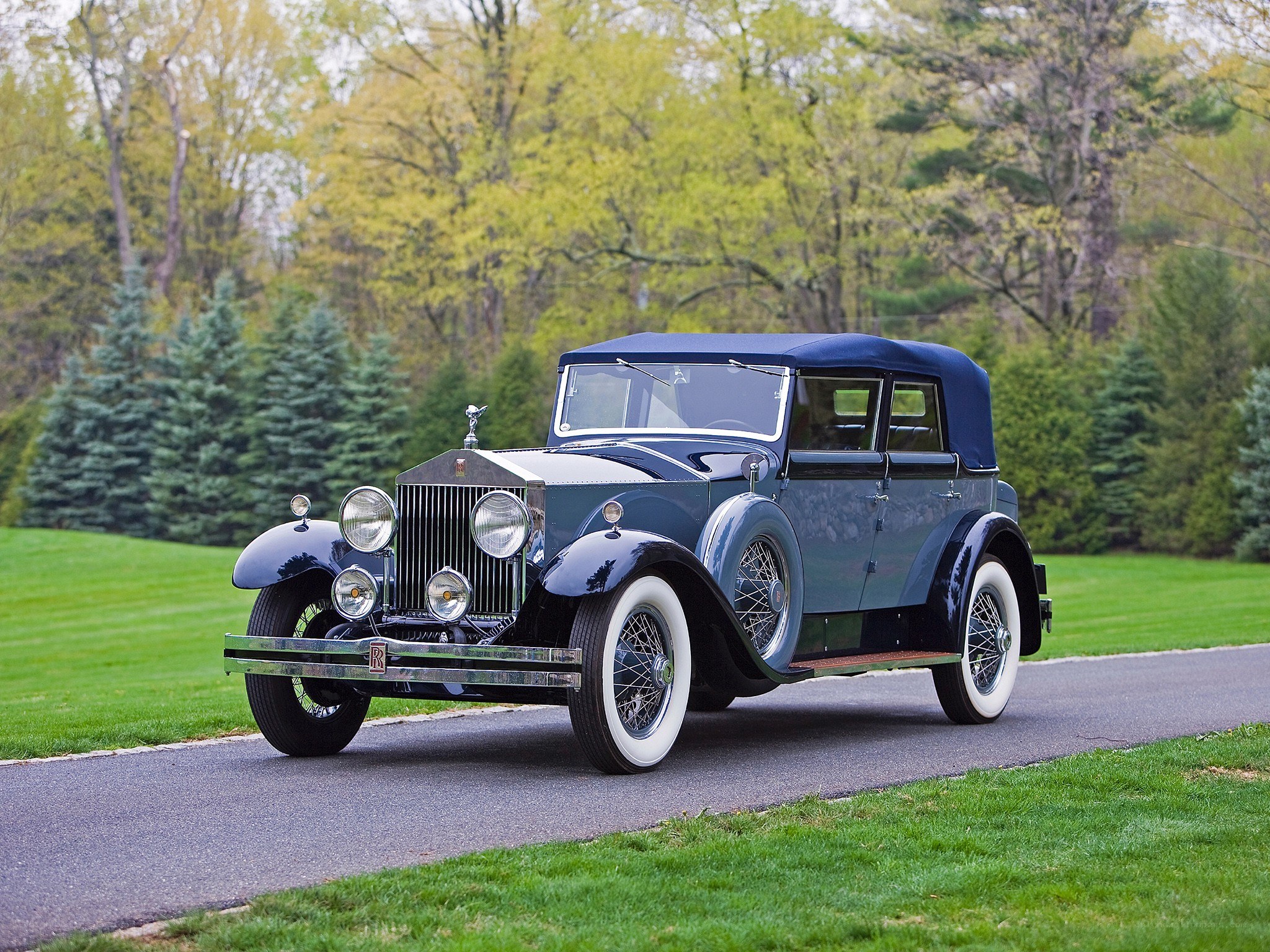 Classic Rolls-Royce convertible