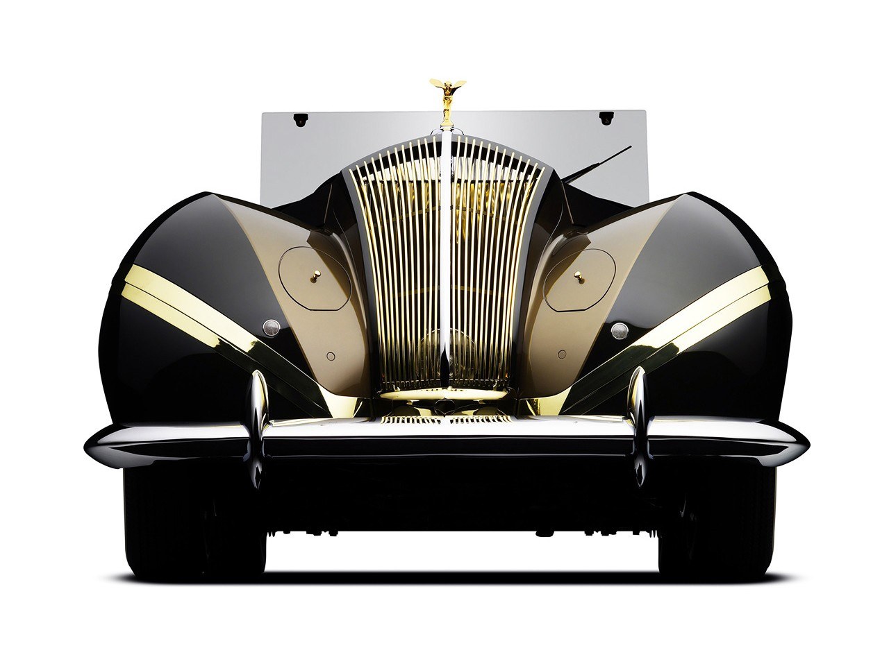 Classic Rolls-Royce front view