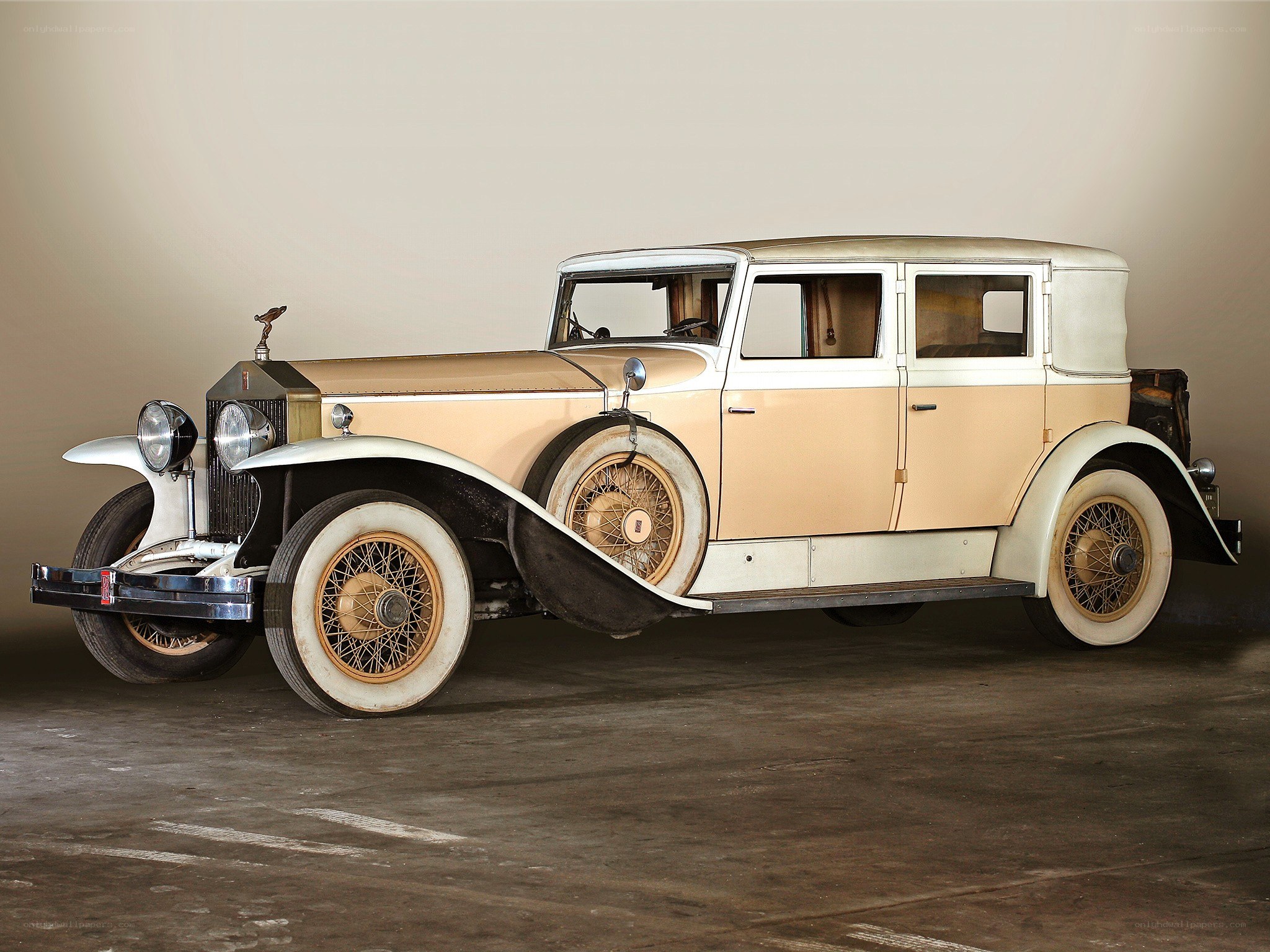 Classic Rolls-Royce sedan