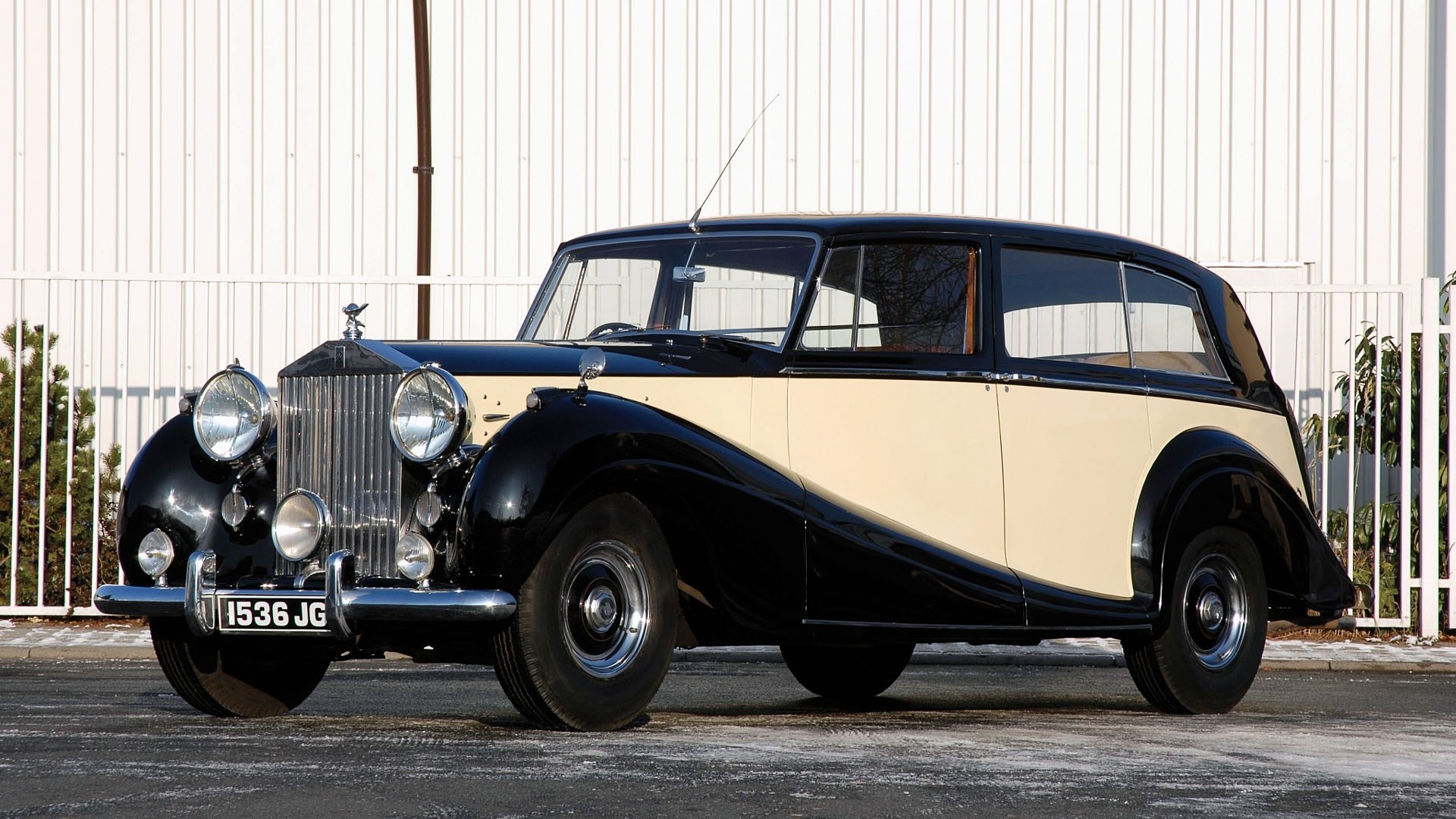 Classic Rolls-Royce sedan