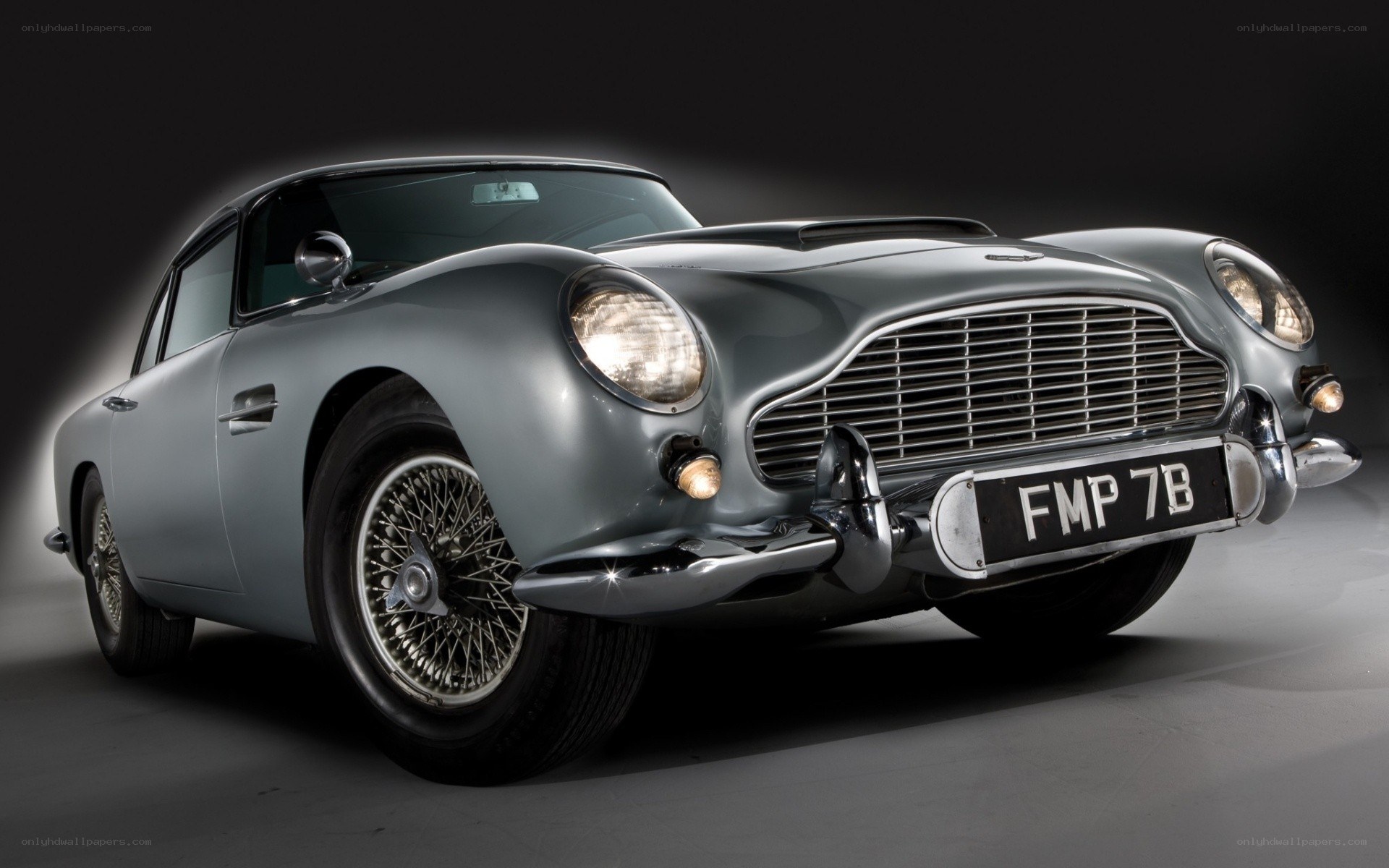 Classic silver Aston Martin DB5