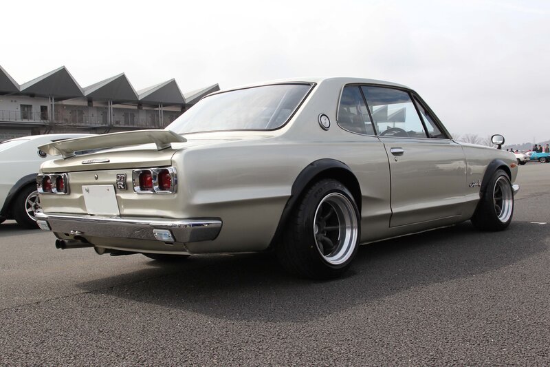 Classic silver coupe with spoiler