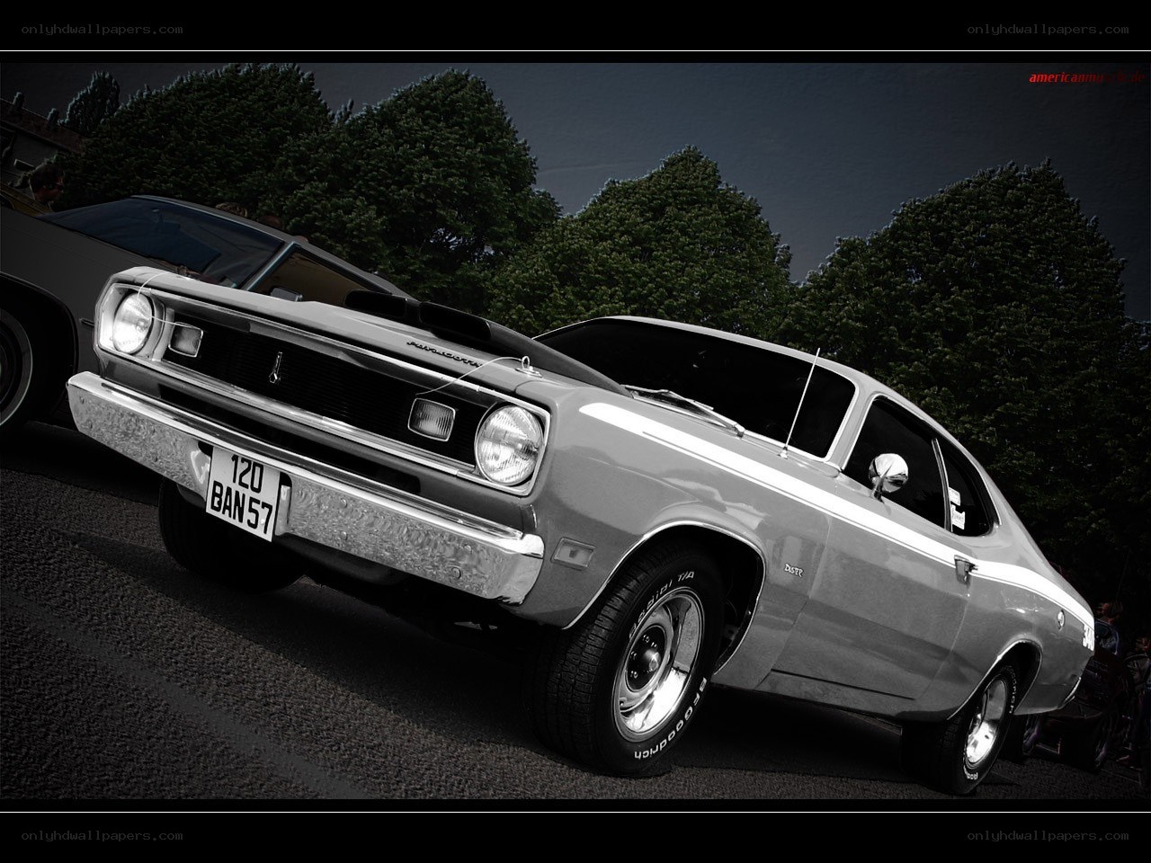 Classic silver muscle car