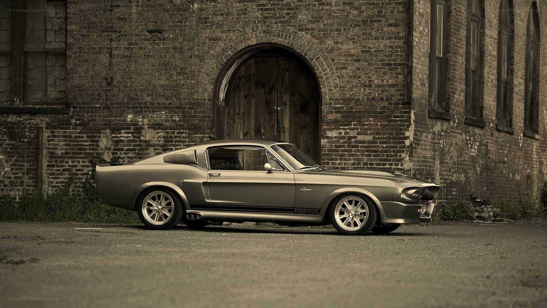 Classic silver muscle car