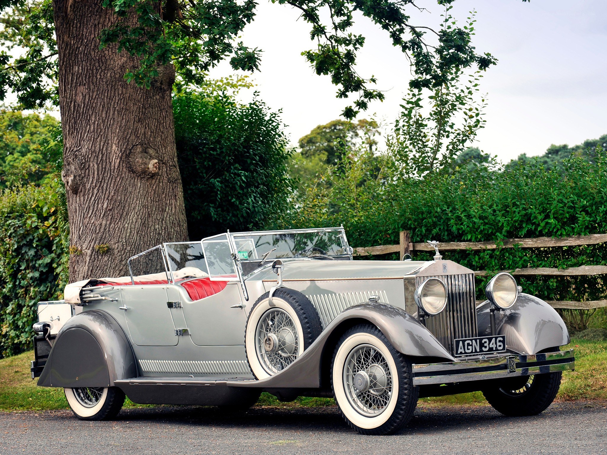 Classic silver Rolls-Royce car