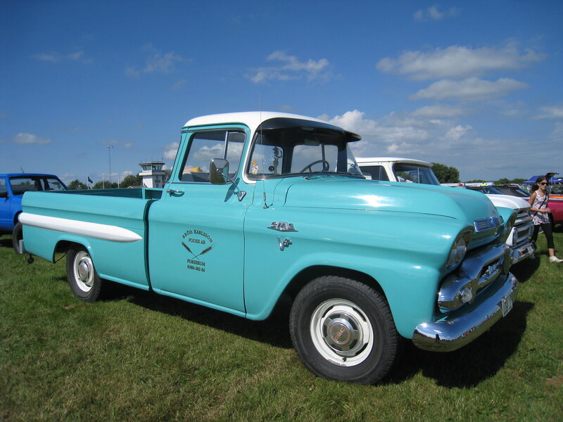 Classic Turquoise Pickup Truck — Cyan