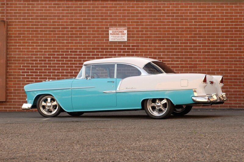 Classic Two-tone Car — Blue, Calm