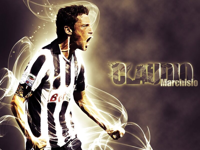 Claudio Marchisio celebrates