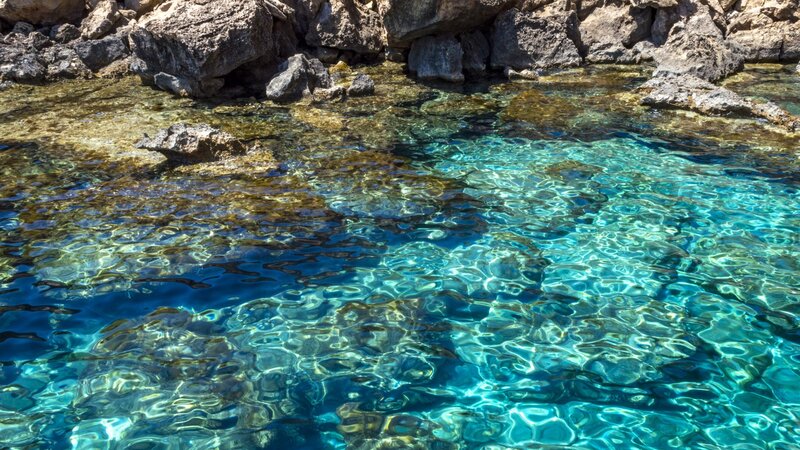 Clear Blue Water Pool — Serene