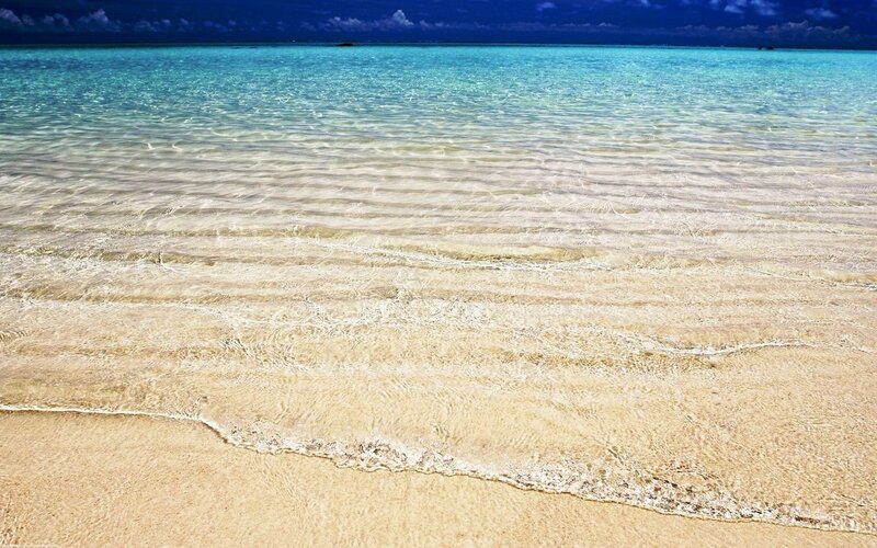 Clear Ocean Waves