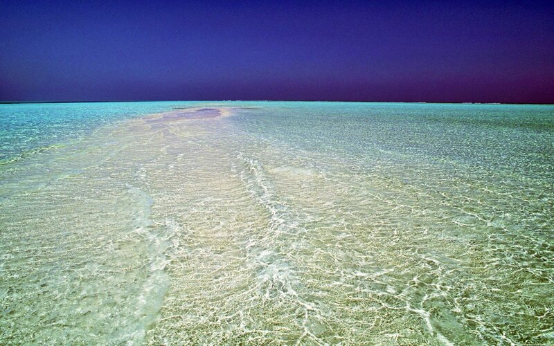 Clear turquoise water at a sandbar
