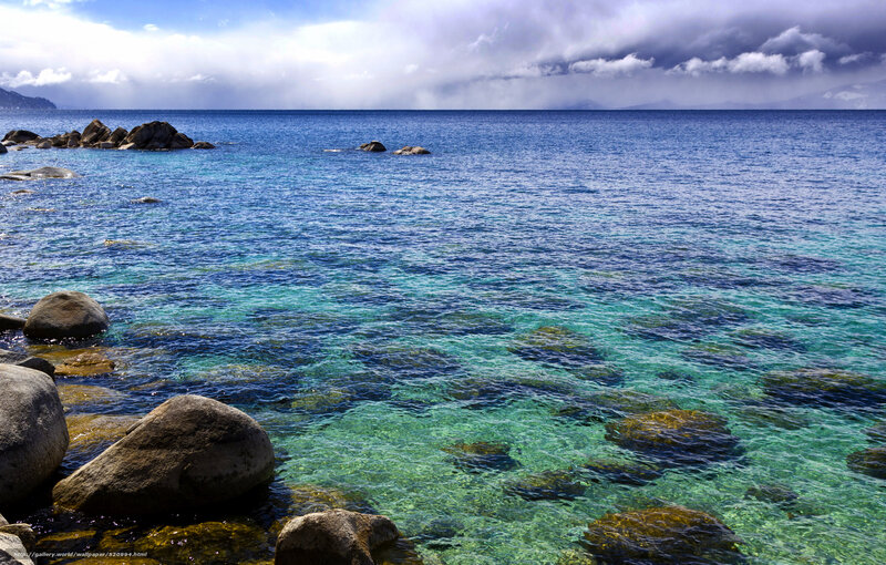 Clear waters of Lake Tahoe