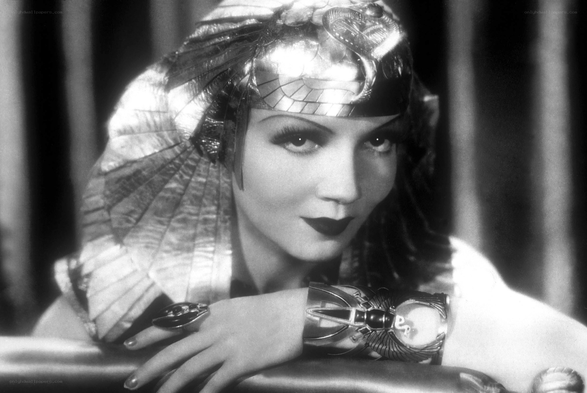 Cleopatra in costume