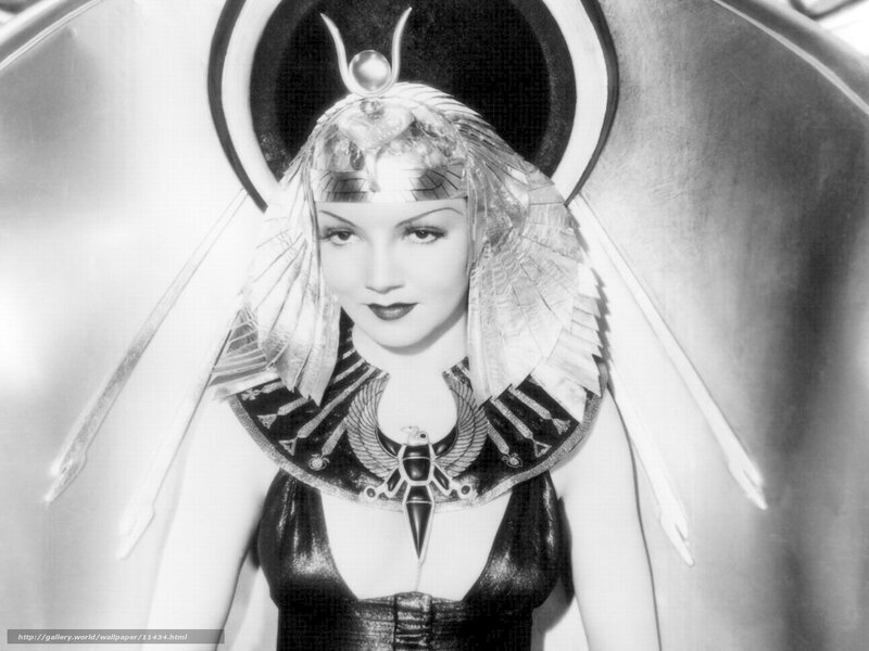 Cleopatra in costume