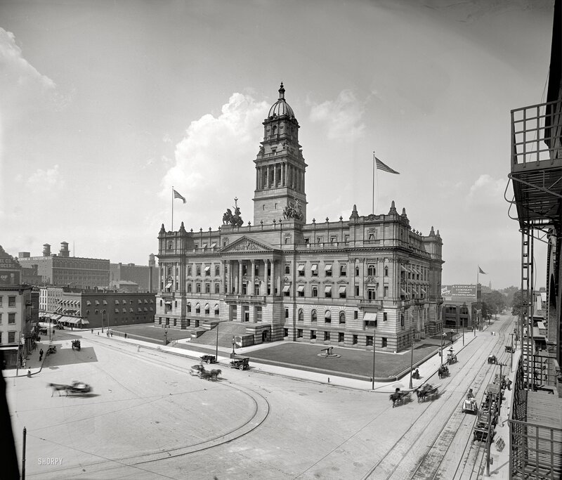 Cleveland City Hall in early 1900s