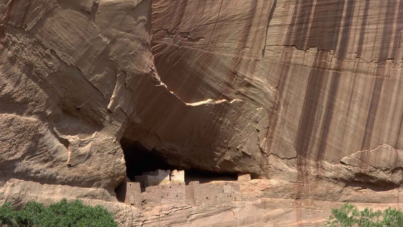 cliff dwelling at canyon de chelly