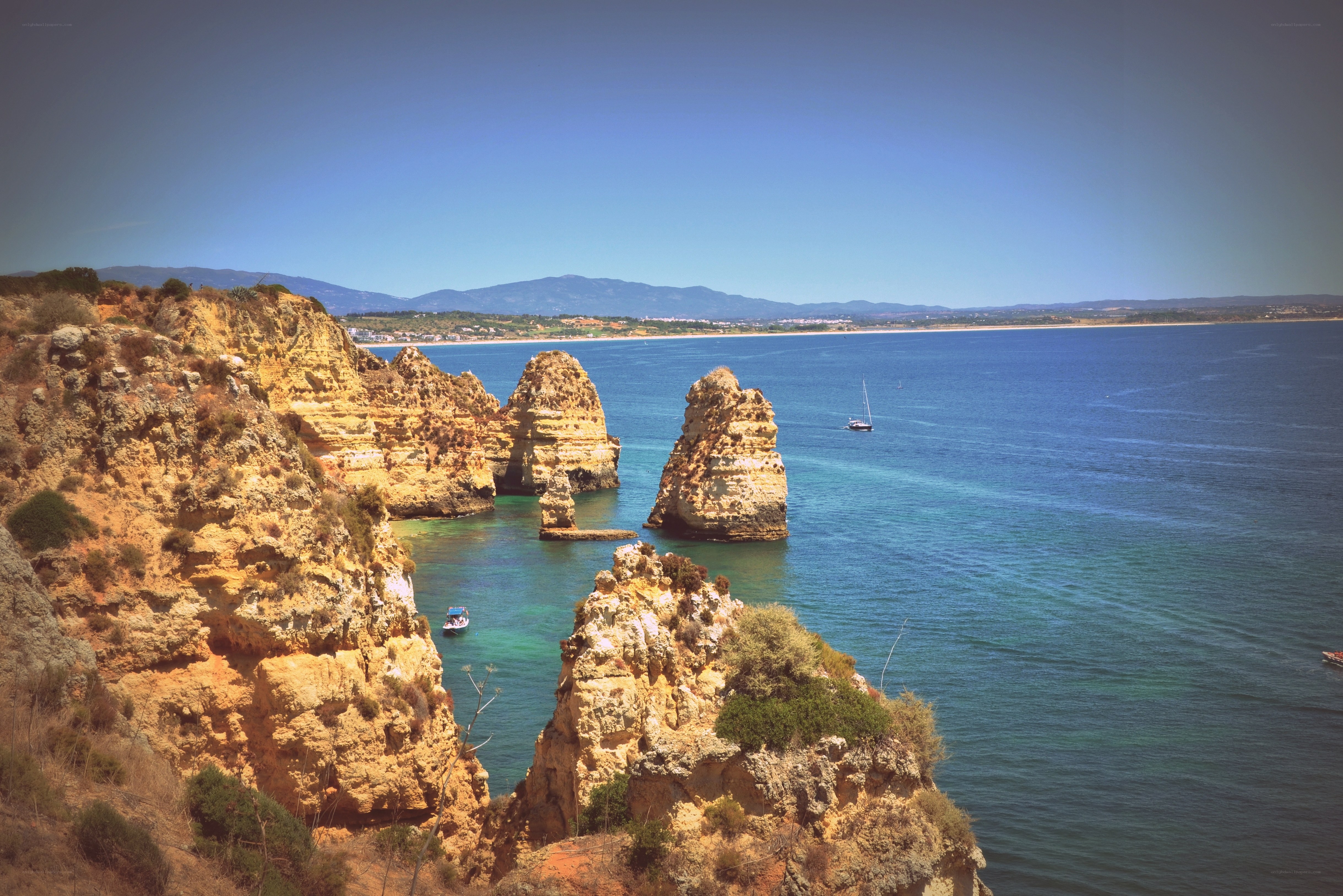 cliffs and sea in algarve