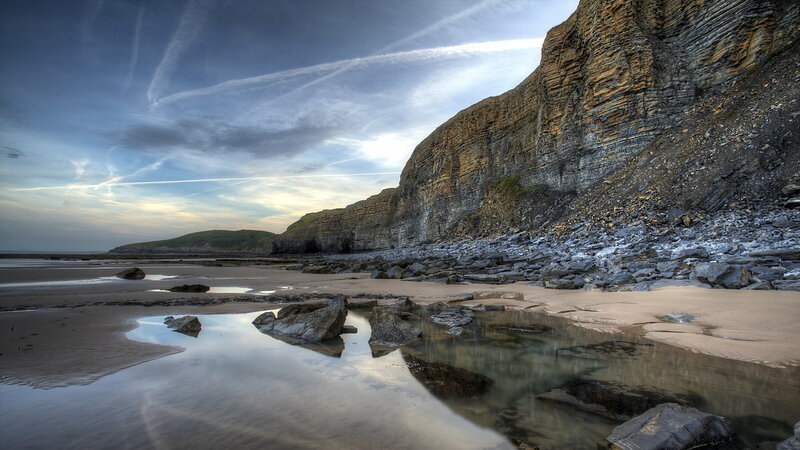 Cliffside Beach at Low Tide — Blue