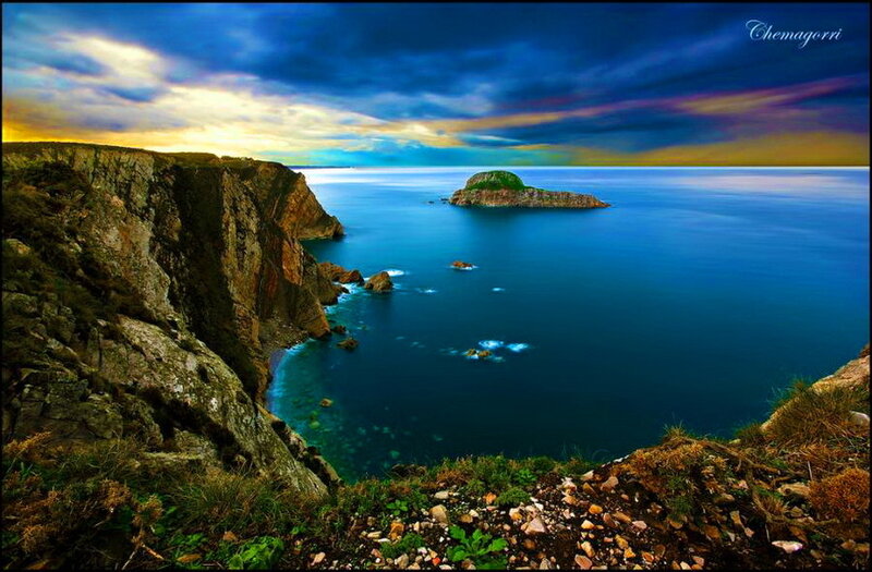Cliffside Coastal View — Blue