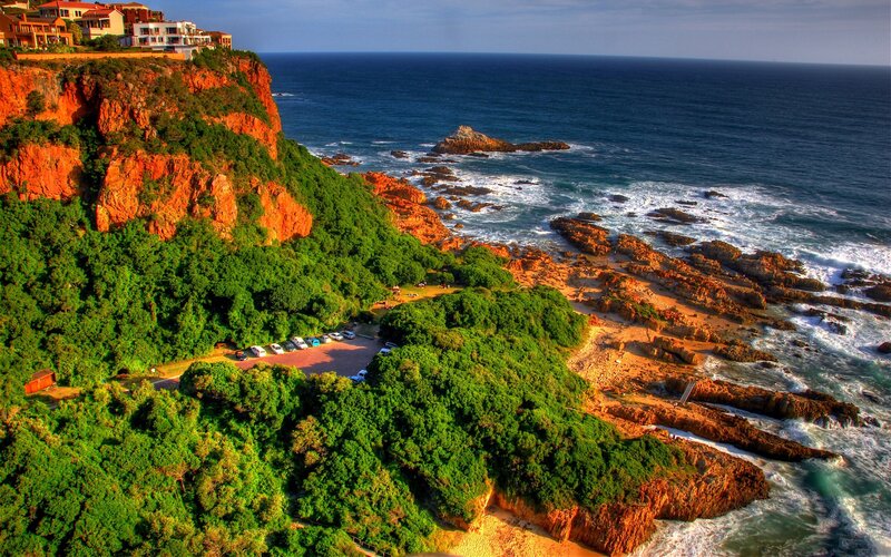 Cliffside Coastal View — Green