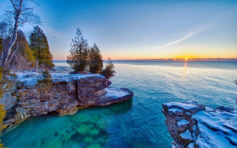 Cliffside Lake at Sunset — Blue