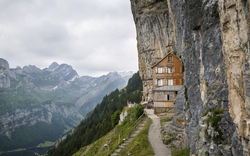 Cliffside Mountain House