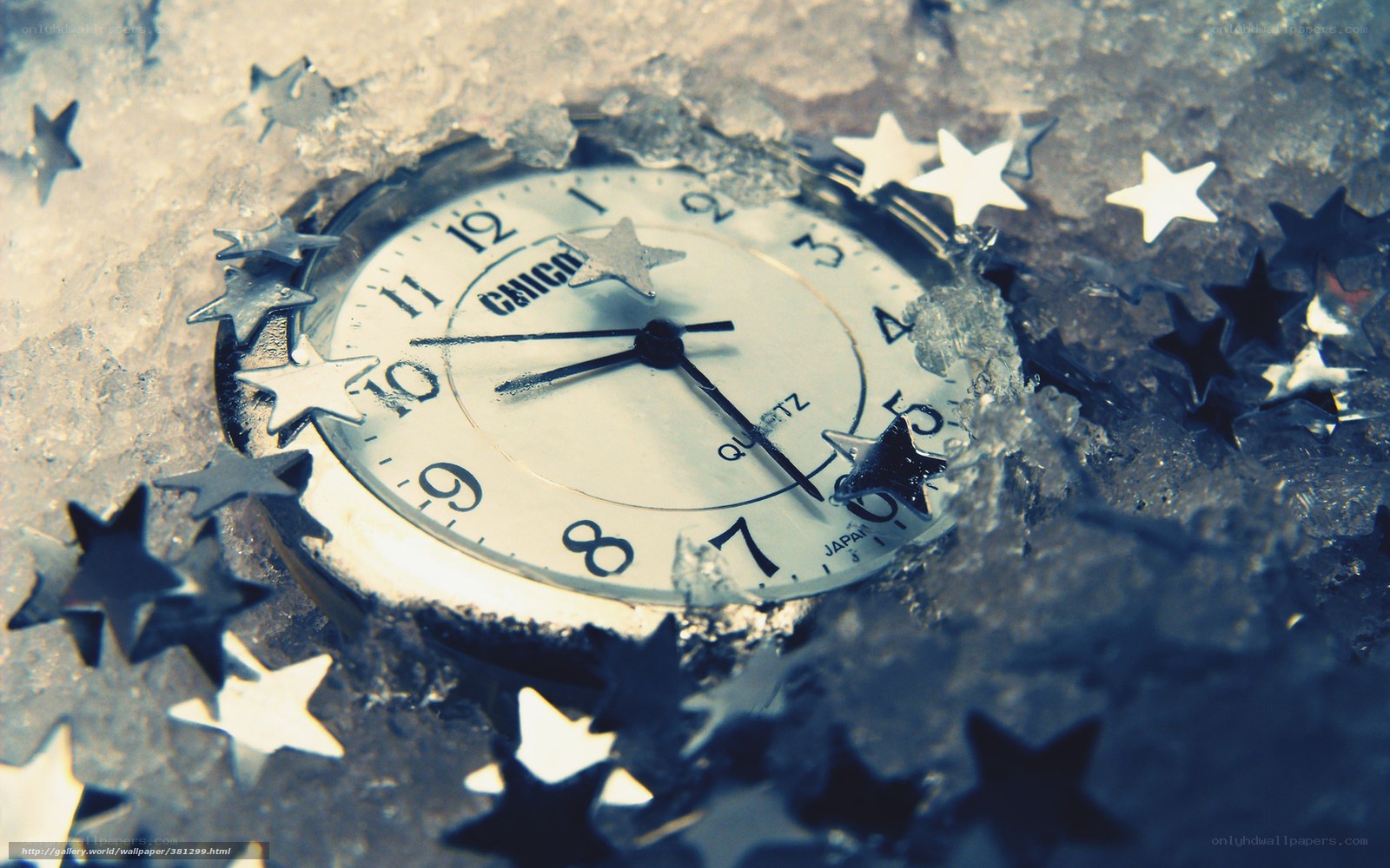 clock in ice with stars