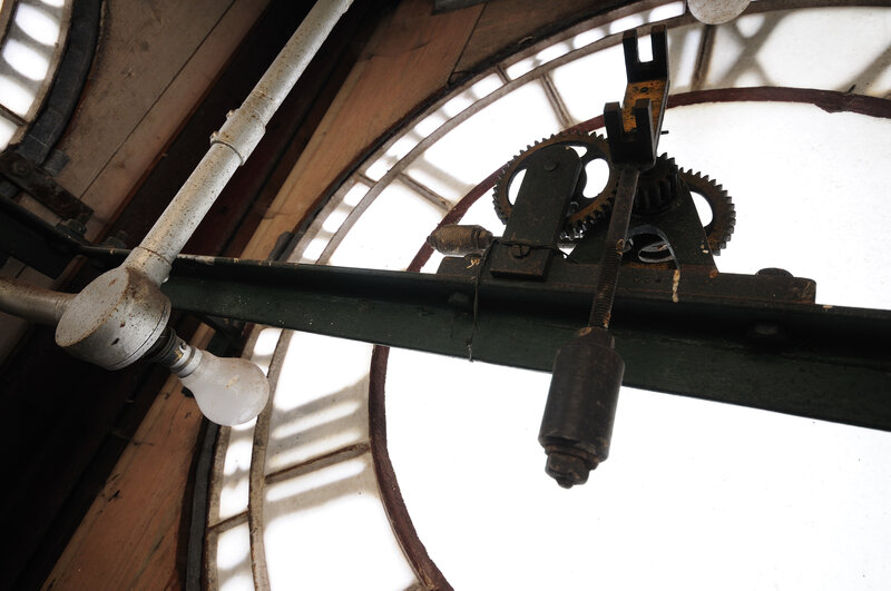 clock mechanism interior